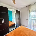 Apartment Waterfront 150 Mt Dal Mare