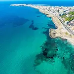 Waterfront 150 Mt Dal Mare Apartment *