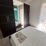 Waterfront 150 Mt Dal Mare Apartment