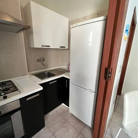 Waterfront 150 Mt Dal Mare דירה