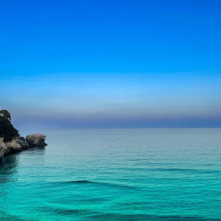 Waterfront 150 Mt Dal Mare Apartment *