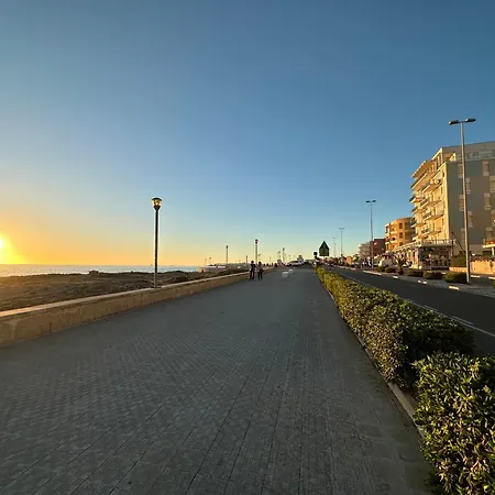 Waterfront 150 Mt Dal Mare 加利波利