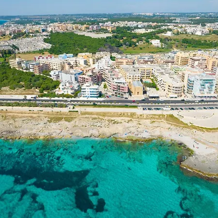 Waterfront 150 Mt Dal Mare Apartment *