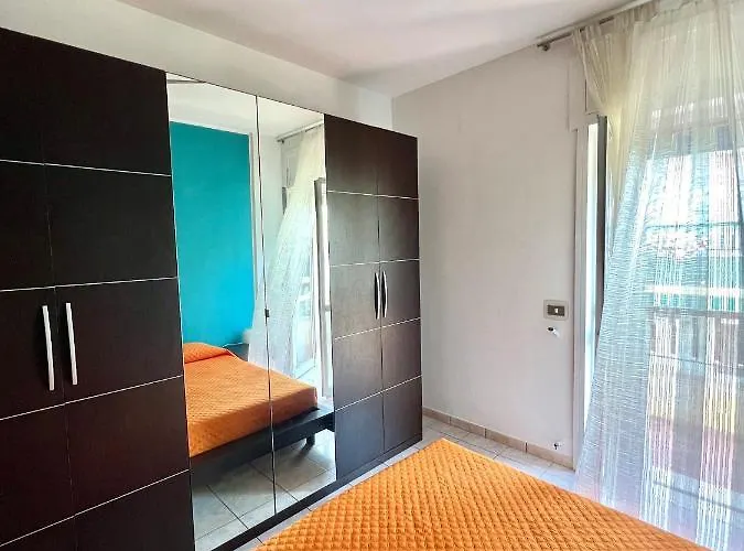 Appartamento Waterfront 150 Mt Dal Mare